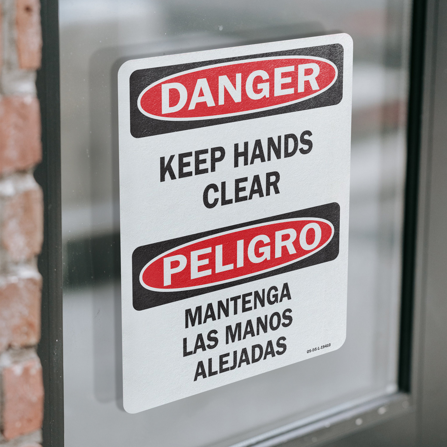 DANGER KEEP HANDS CLEAR WHEN SAW IS OPERATING Sign